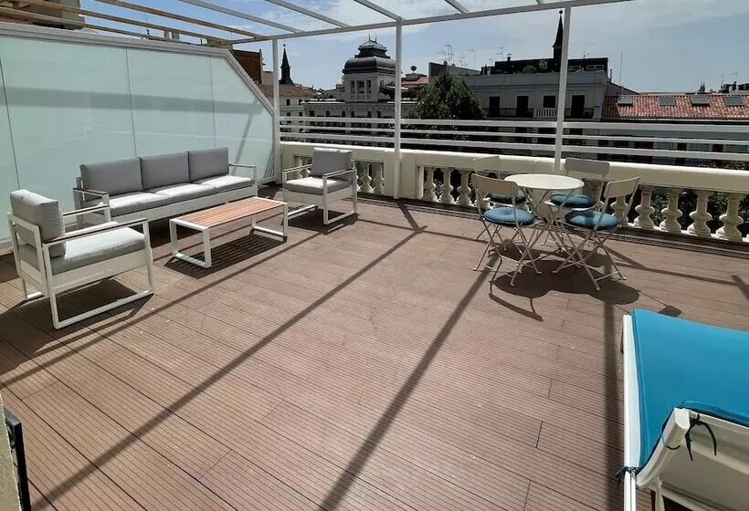 هتل Petit Palace Lealtad Plaza