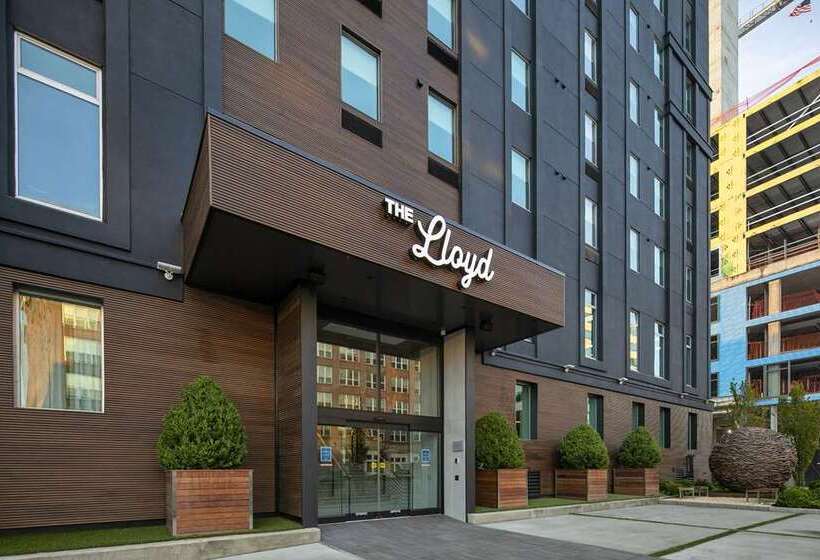 فندق The Lloyd Stamford, Tapestry Collection By Hilton