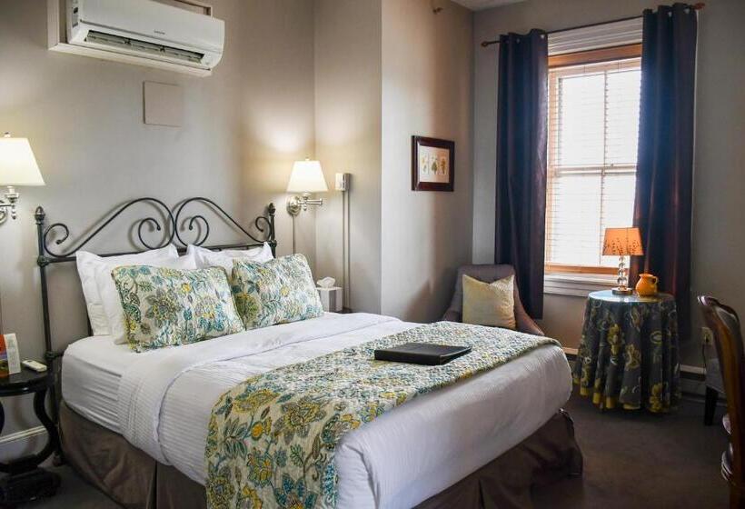 בית מלון כפרי The Sayre Mansion