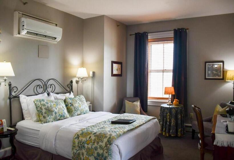 בית מלון כפרי The Sayre Mansion