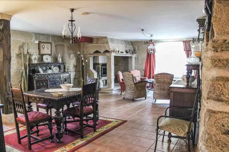 Os Areeiros Turismo Rural & Bodega