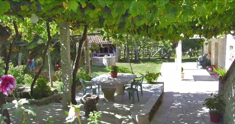 Os Areeiros Turismo Rural & Bodega