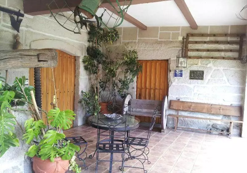 Os Areeiros Turismo Rural & Bodega