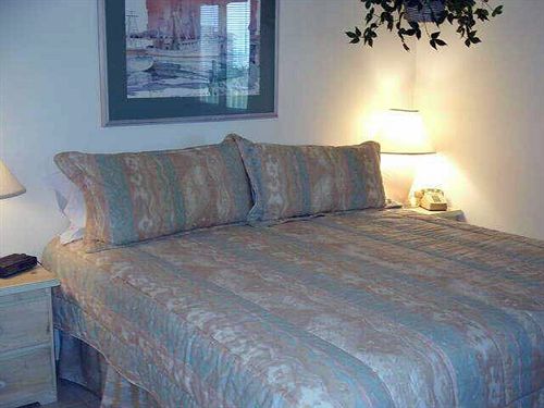 Apollo On The Beach Resort