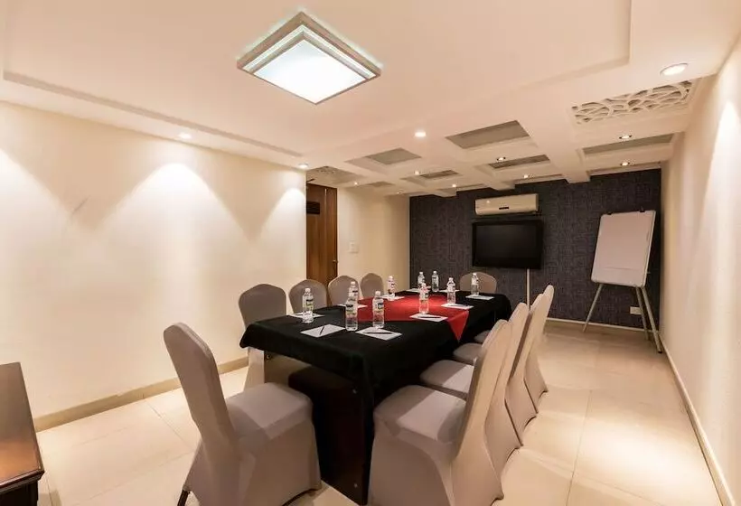 Click Hotel Nashik