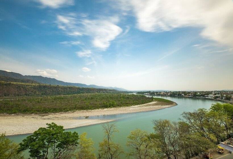 בית מלון כפרי Ellbee Ganga View