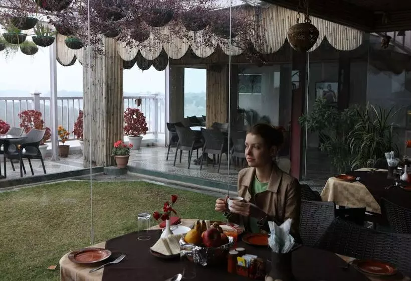 Отель Ellbee Ganga View