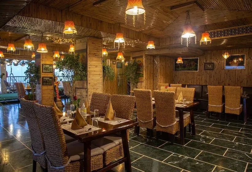 Отель Ellbee Ganga View