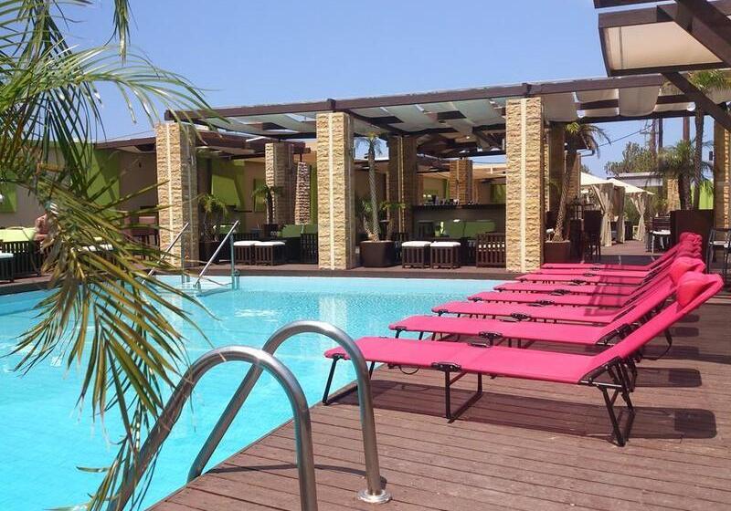 فندق Heleni Beach