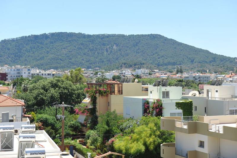 فندق Heleni Beach