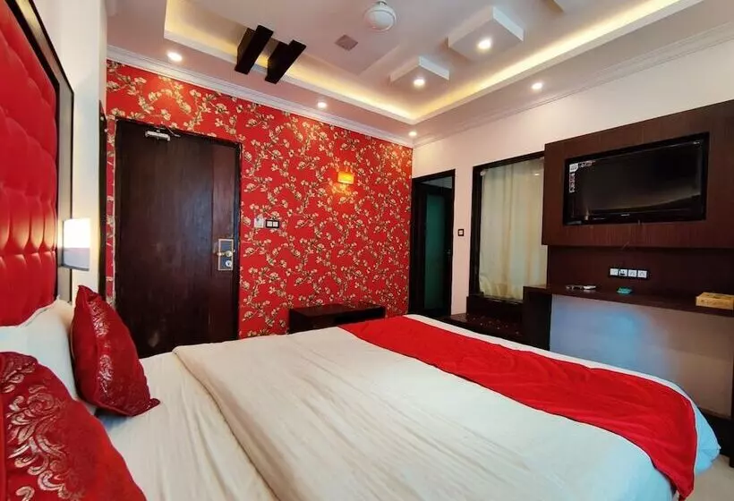 Hotel Mandiram Palace