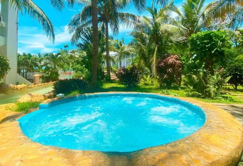 Отель On Vacation Blue Cove