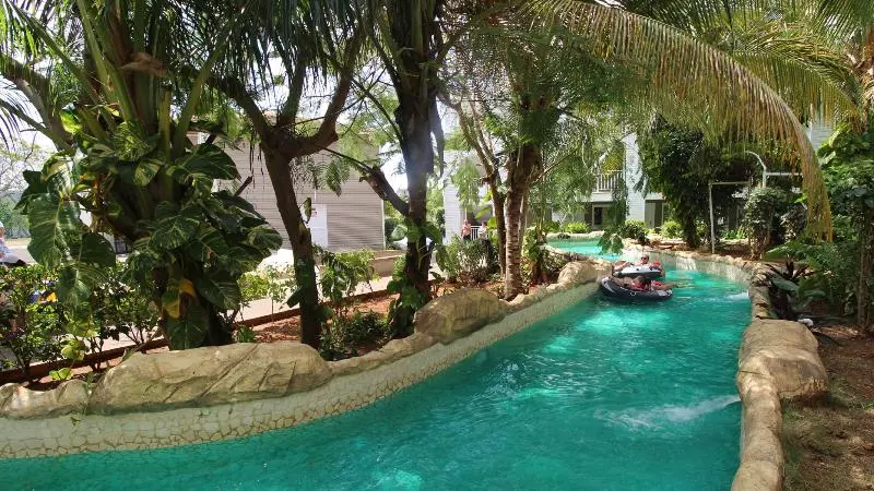 Отель On Vacation Blue Cove