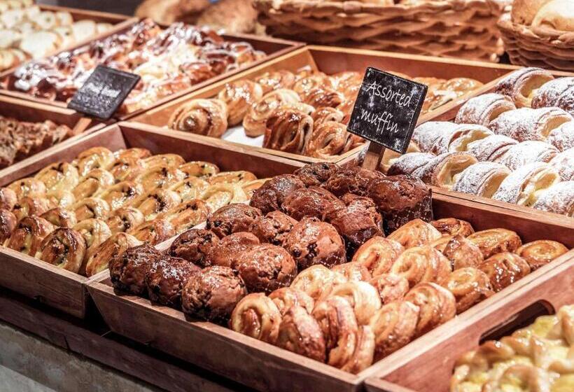 Hotel Pullman Phuket Arcadia Naithon Beach