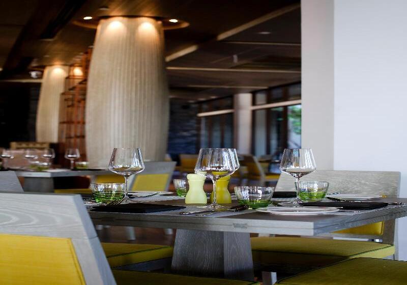 Hotel Pullman Phuket Arcadia Naithon Beach