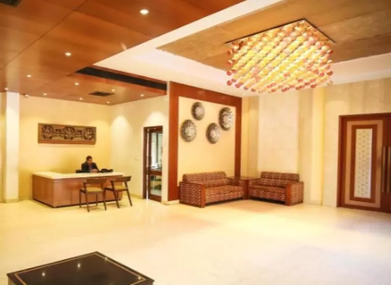 בית מלון כפרי Regency Square