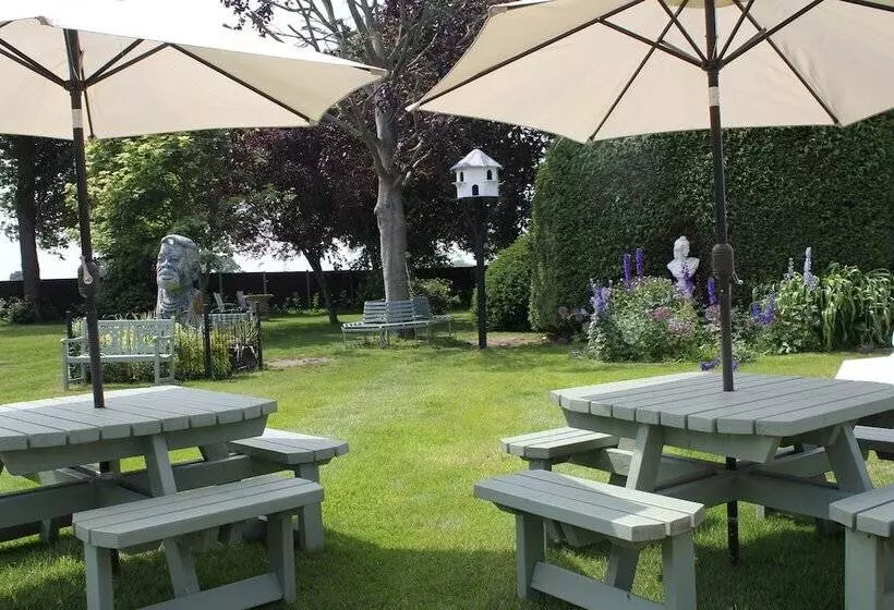 Сельский отель Old Rectory Hotel, Crostwick