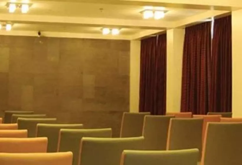 Отель Satkar Residency