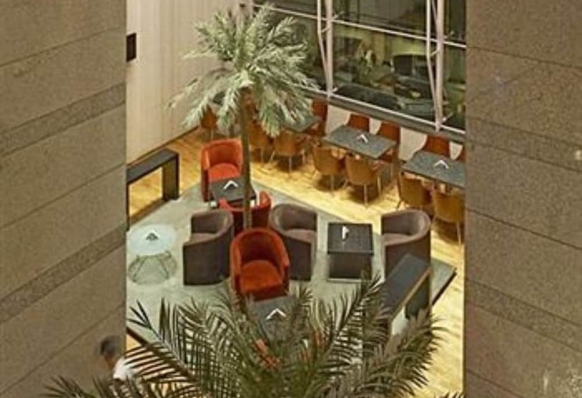 فندق Satkar Residency