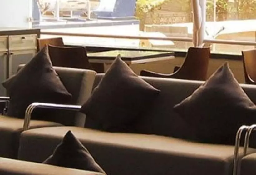 Отель Satkar Residency