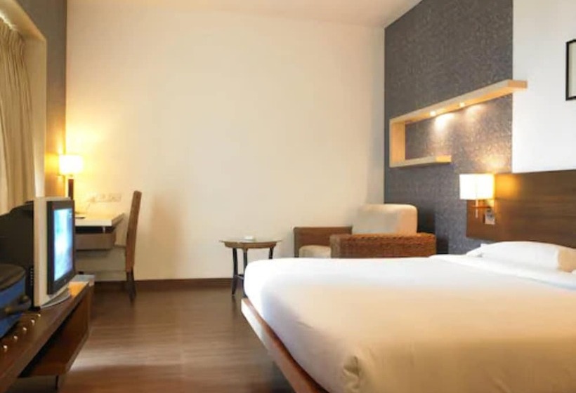 فندق Satkar Residency