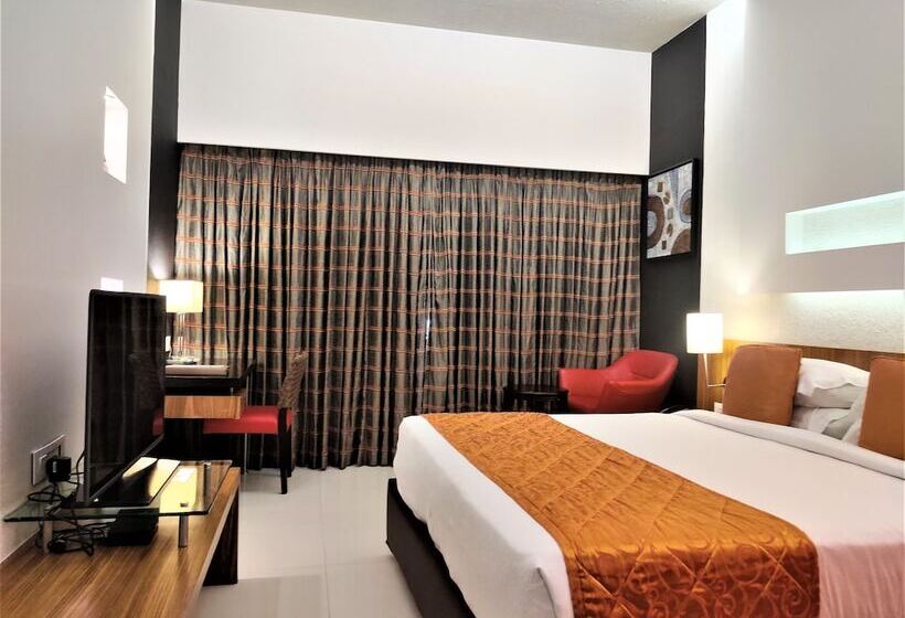 فندق Satkar Residency