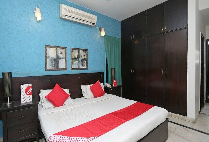 هتل Surana Palace