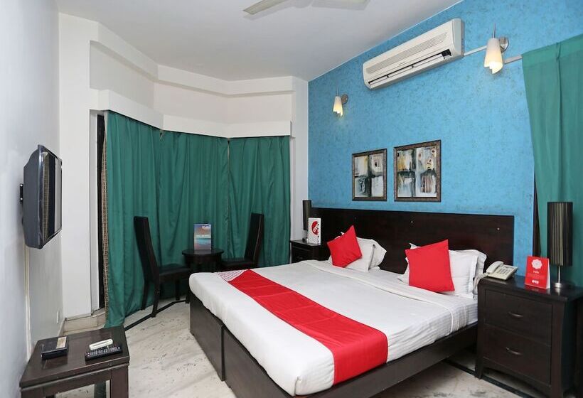 هتل Surana Palace