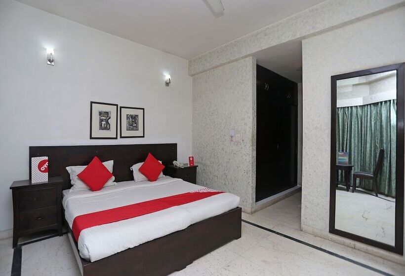 هتل Surana Palace