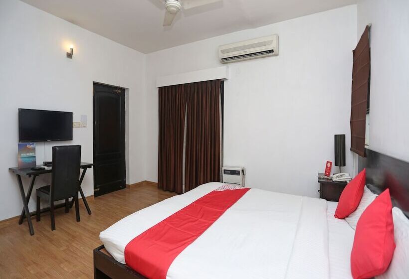 هتل Surana Palace