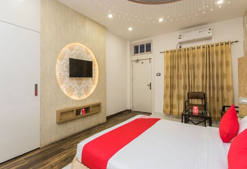 هتل Surana Palace