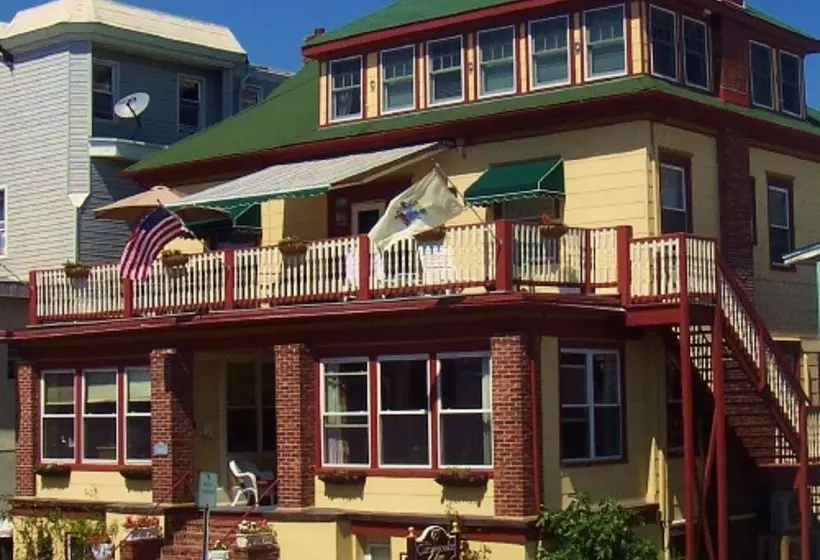 Отель Carisbrooke Inn Bed & Breakfast