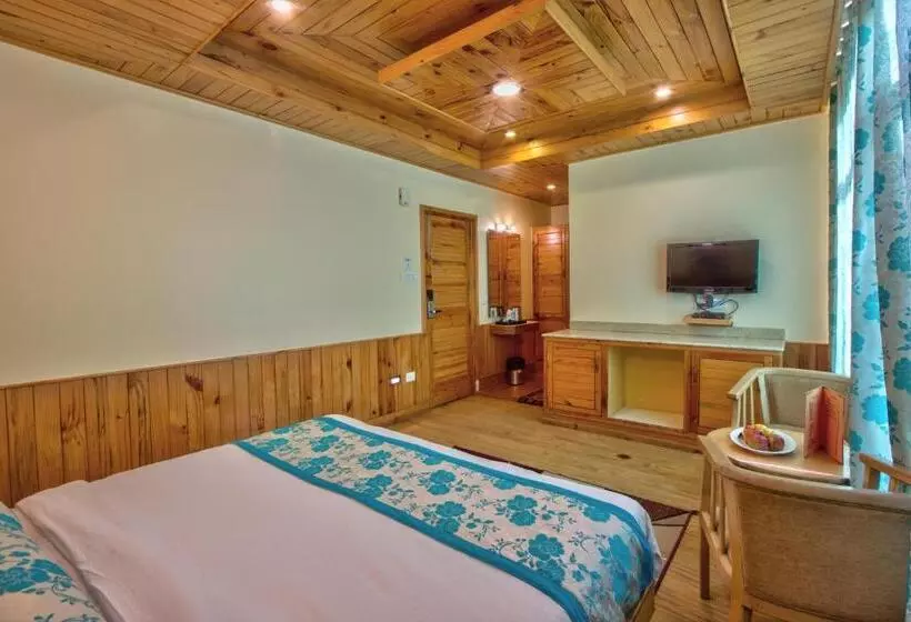 هتل The Holiday Resorts And Cottages