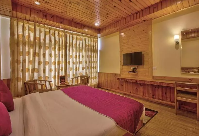 هتل The Holiday Resorts And Cottages