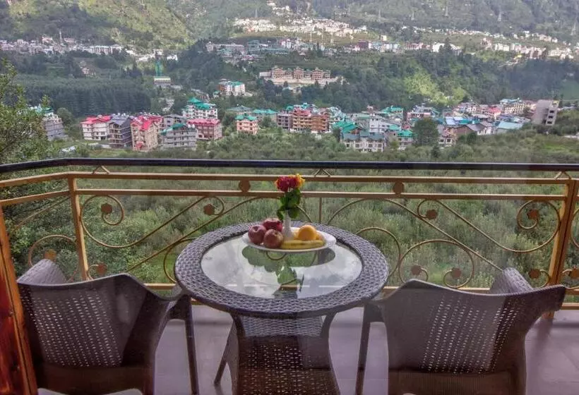 هتل The Holiday Resorts And Cottages