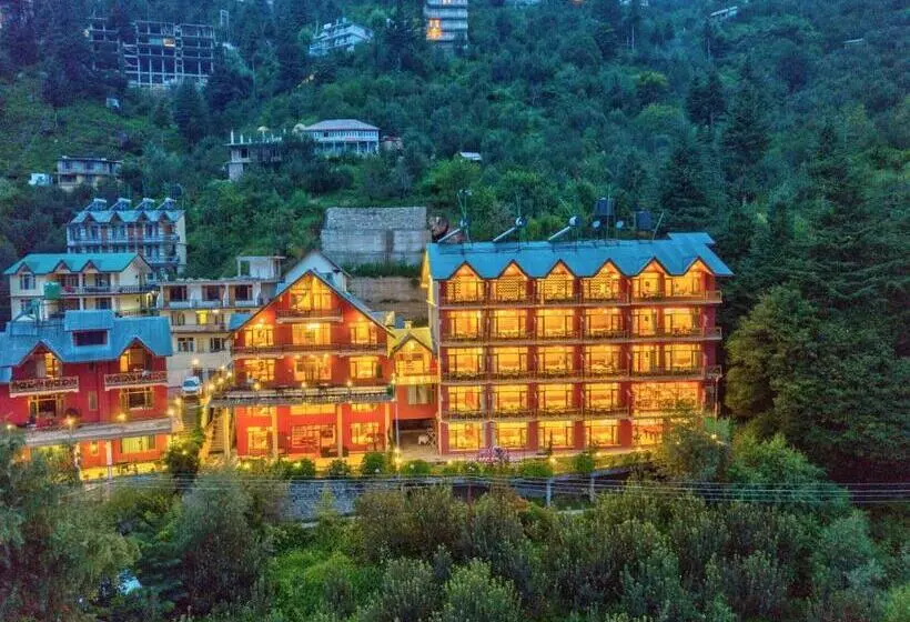 هتل The Holiday Resorts And Cottages