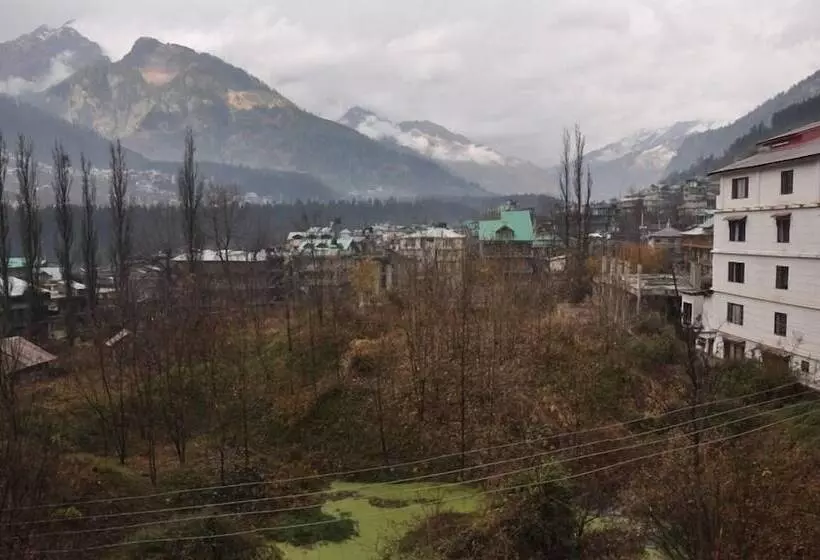 هتل The Royal Regency Manali