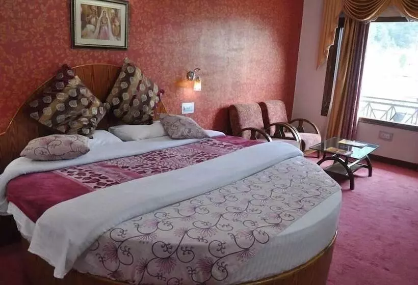 هتل The Royal Regency Manali