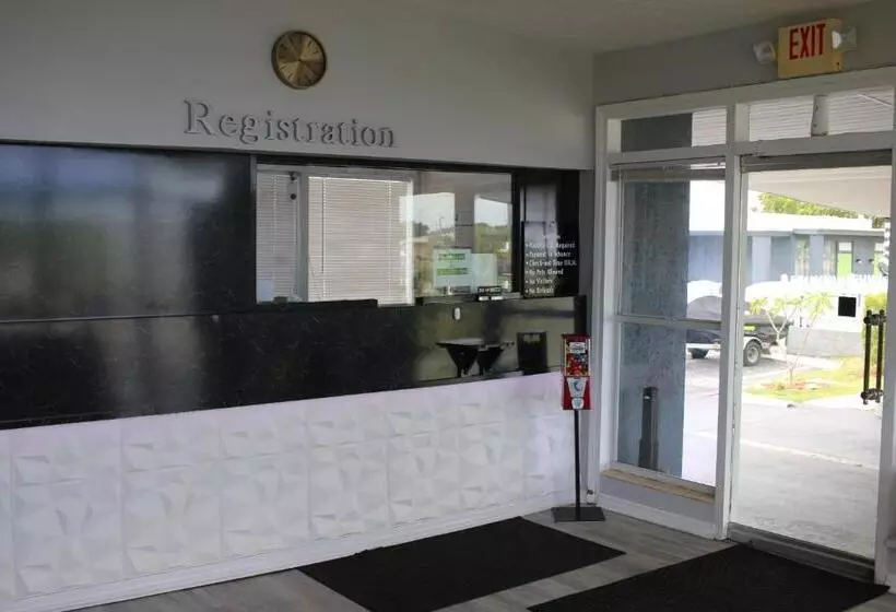 ホテル Travel Inn Fort Pierce