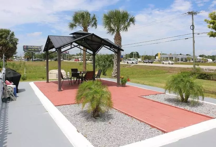 ホテル Travel Inn Fort Pierce