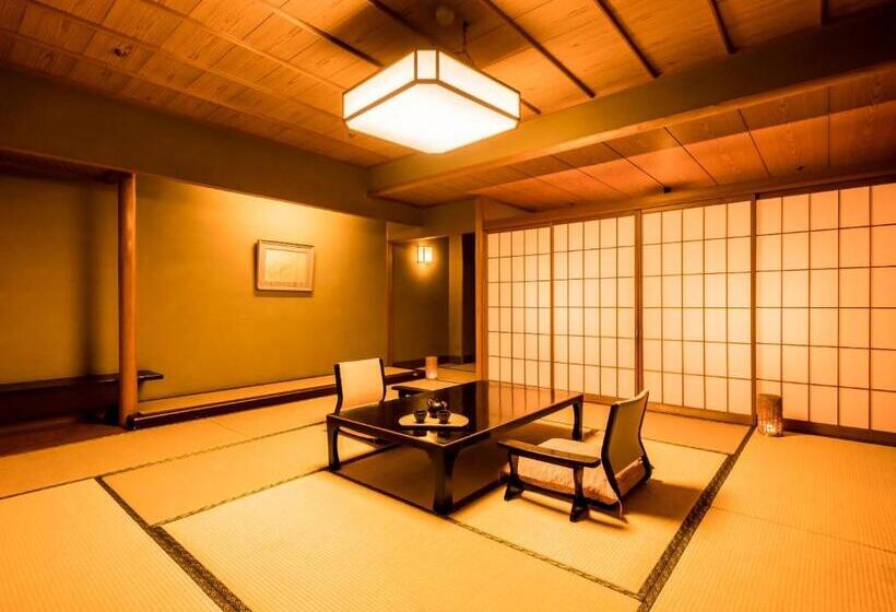 Отель Ooedo Onsen Monogatari Premium Saiki Bekkan