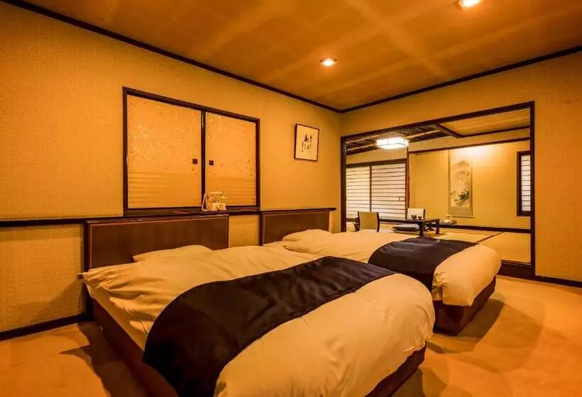 هتل Ooedo Onsen Monogatari Premium Saiki Bekkan