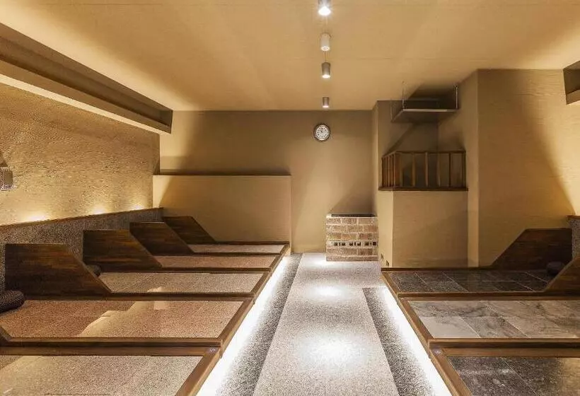 هتل Ooedo Onsen Monogatari Premium Saiki Bekkan