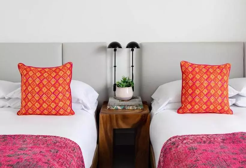 فندق على الطريق Bluebird Spa City Motor Lodge