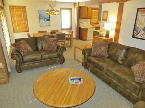 Axtel Condominiums By Cb Lodging