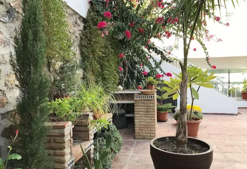 Apartamentos Turísticos La Mundial