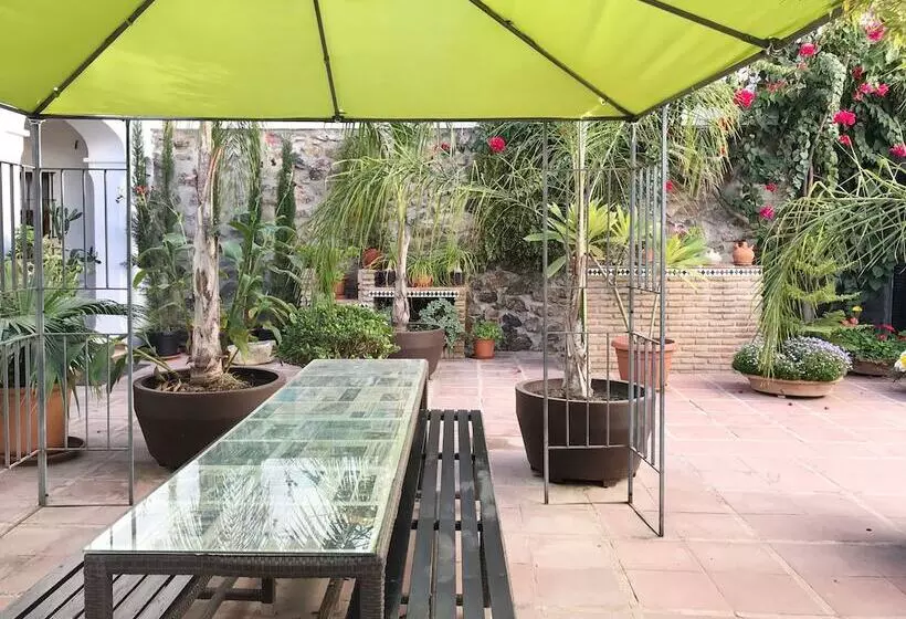 Apartamentos Turísticos La Mundial