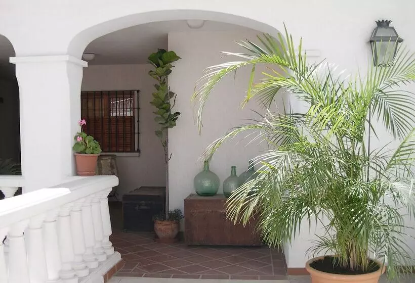 Apartamentos Turísticos La Mundial