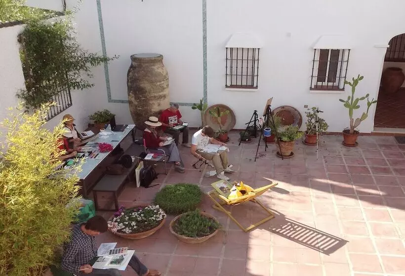 Apartamentos Turísticos La Mundial