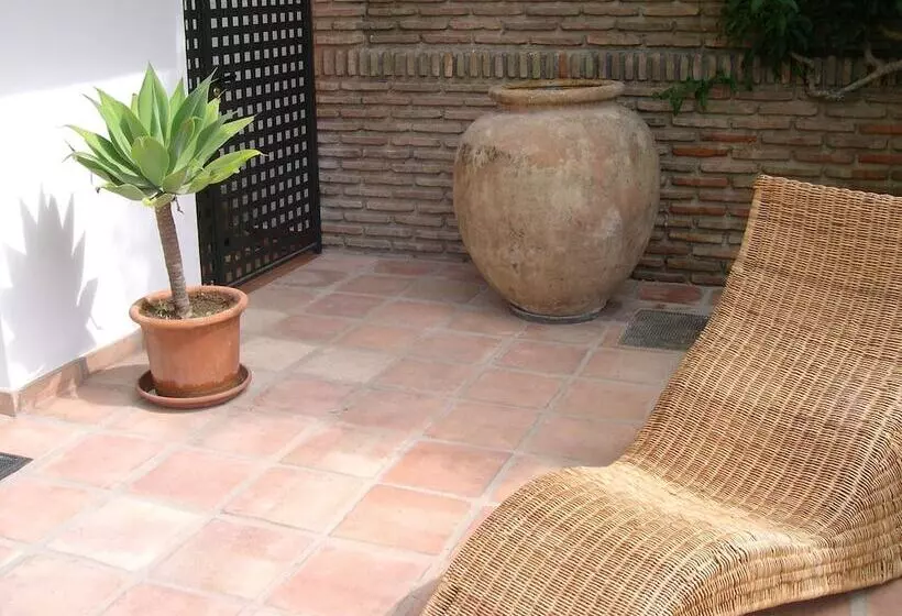 Apartamentos Turísticos La Mundial